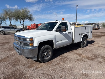 2017 Chevrolet Silverado 2500HD 4x4 Utility Truck