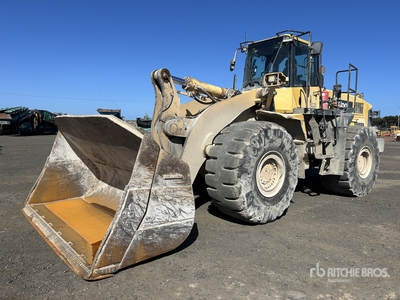 Komatsu WA500 6 Wheel Loader