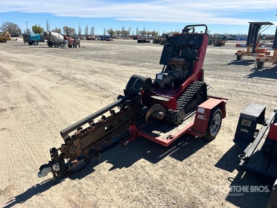 2017 Barreto E2036RTKH-4MS Tracked Trencher w/ Barreto Trailer