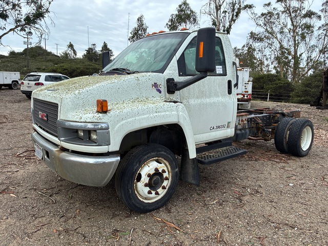 2007 GMC C4500 4x2 Cab and Chassis
