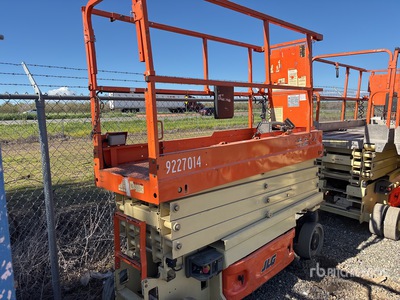 2015 JLG 2632ES Electric Scissor Lift