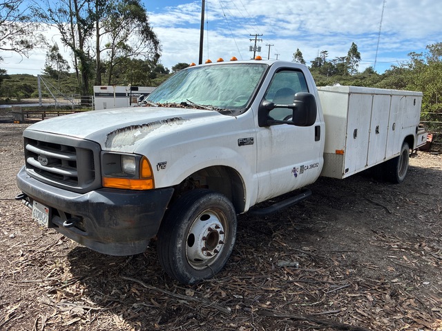 2001 Ford F-450 XL 4x2 Utility Truck