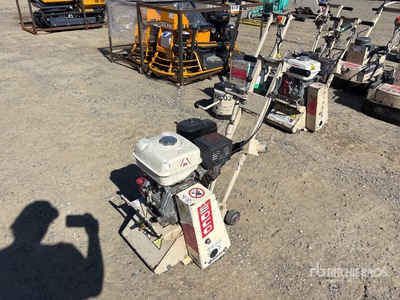 2016 Edco CPM-8 Gas Powered Concrete Planer