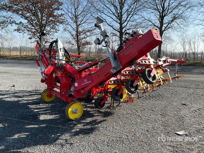 2022 Poettinger FLEXCARE V 6200 Estrattore erbacce