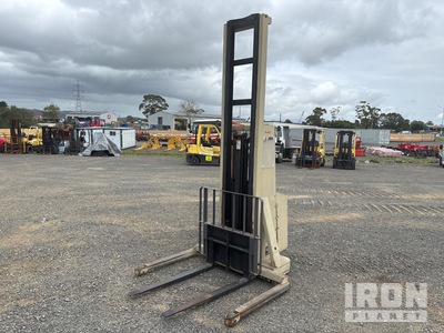 Crown 20MT 1000 kg Electric Forklift