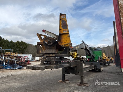 John Deere 437E Trailer Mounted Heel Boom Log Loader