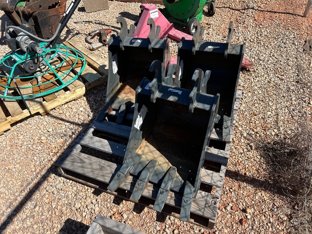 Quantity of (3)   18JD27/35ZTSWC 18 in Excavator Bucket - Fits John Deere 27 (Unused)