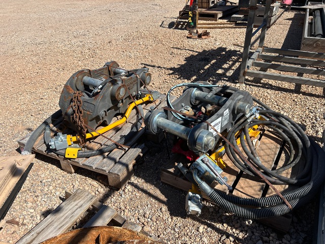 Quantity of (2) Dromone CX13 M-Lock Excavator Couplers - Fits JCB