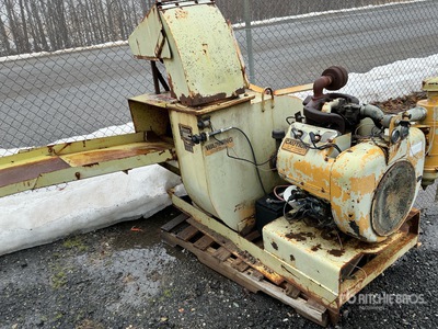 Quantity of (2) Souffleuse à paille