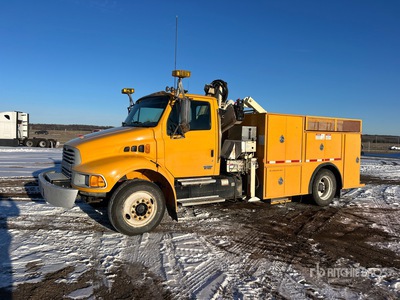 National N50 40 ft on 2002 Sterling M7500 4x2 Bucket Truck