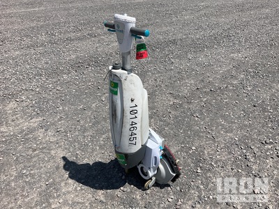 2019 Tennant IMOPXL Walk-Behind Limpiadora de Pisos / Floor Scrubber