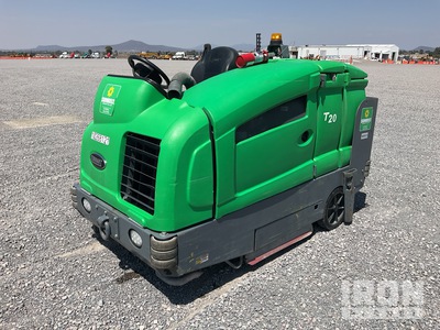 2019 Tennant T20 Ride-On Limpiadora de Pisos / Floor Scrubber