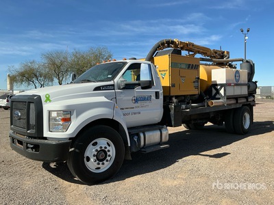 Vermeer on 2019 Ford F-750 4x2 شاحنة شفط و حفر