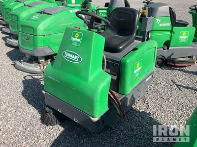 2019 Tennant 6100 Ride-On Limpiadora de Pisos / Floor Sweeper