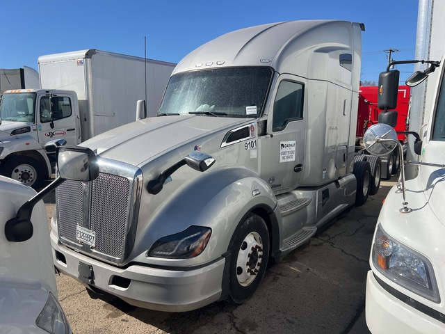 2020 Kenworth T680 6x4 T/A Sleeper Truck Tractor