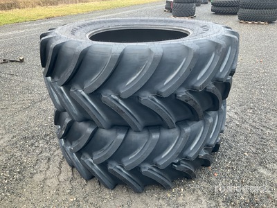 Quantity of (2) Firestone 710/70 R42 MAXTRAC TL 173D170E Tires