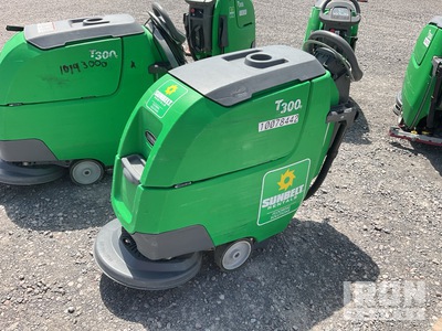 2018 Tennant T300 Walk-Behind Limpiadora de Pisos / Floor Scrubber