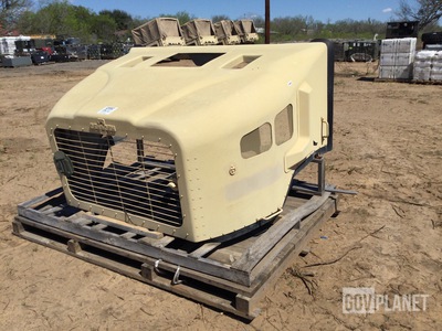 Oshkosh 3971951 Engine Compartment Hood