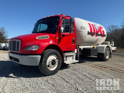 2016 Freightliner M2 106 4x2 S/A Day Cab Truck Tractor