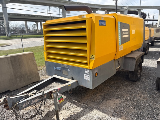 2017 Atlas Copco XATS 750 JD8 750 cfm Mobile Air Compressor