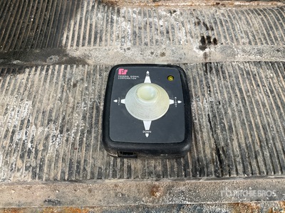 Posi-Plus 500-50-RU on 2001 International 4900 6x4 Bucket Truck