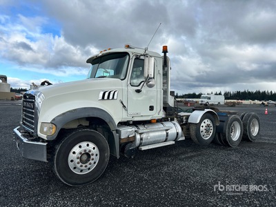 2008 Mack GU713 8x4 Cabina per trattore stradale 3 assi