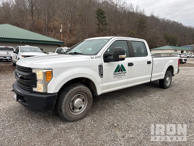 2017 Ford F-250 XL 4x2 Crew Cab Pickup