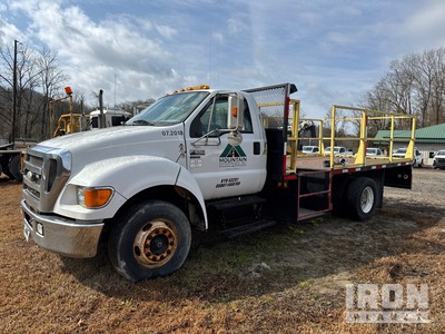 2007 Ford F-650 4x2 Flatbed Truck