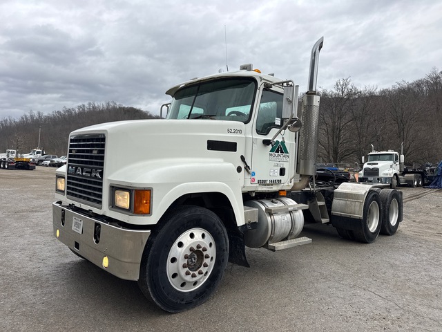 2007 Mack CHN613 T/A Day Cab Truck Tractor