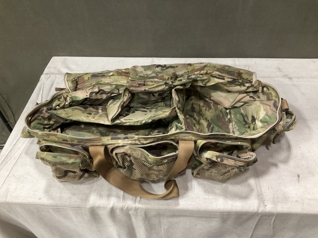 (6) Duffel Bags (6) Duffel Bags
