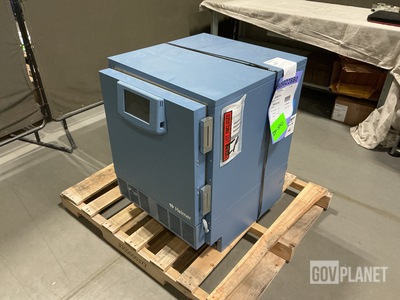 Helmer iLR104-ADA Undercounter Refrigerator