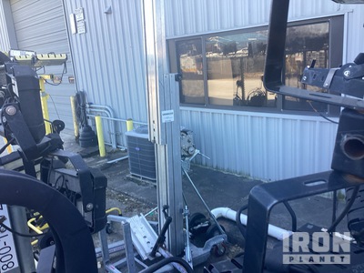 Sumner 2615 Material Hoist