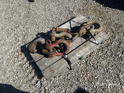 1 - 15 T Swivel Hook and (2) Shackles, 1 - 12 T Swivel Hook and Shackle Rigging