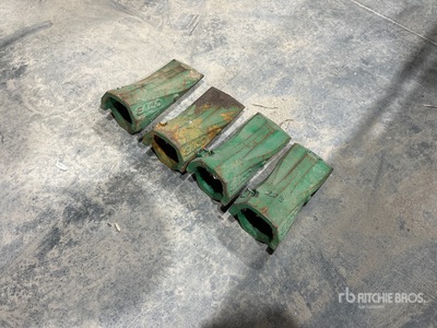 Quantity of (4) Esco U-40 Excavator Teeth