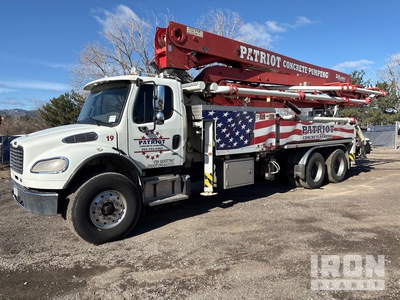 2015 Alliance 38 38 m on 2016 Freightliner M2 106 6x4 Camion transportador de hormigon