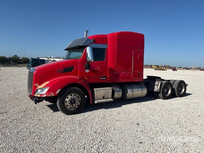 2015 Peterbilt 579 6x4 T/A Sleeper Truck Tractor