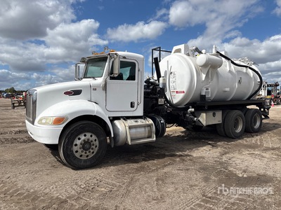 2012 Peterbilt 348 Ciężarówka z koparką próżniową