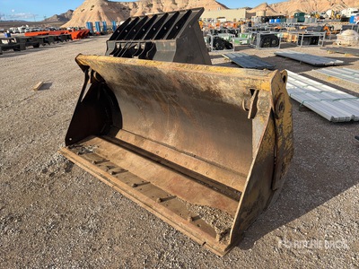 Sui 98 in 2.5 cyd Multi-Purpose Wheel Loader Bucket - Fits Cat 924K