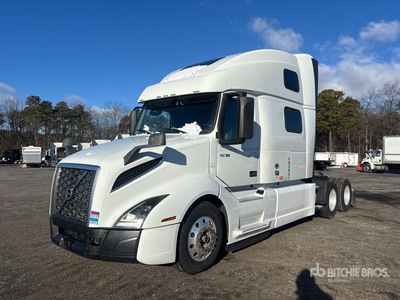 2019 Volvo VNL860 6x4 T/A Sleeper Truck Tractor