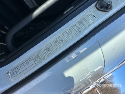 2019 Volvo VNL860 T/A Sleeper Truck Tractor