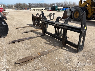 Cat 70 in Q/C Forche per pala gommata - Fits Cat 938M