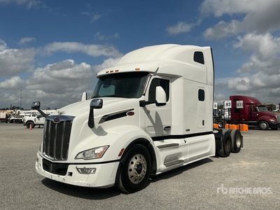 2023 Peterbilt 579 6x4 Cabeza Tractora Cabina Dormitorio