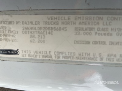 2013 Freightliner Cascadia 125 8x4 トラックトラクター（Tri/A）