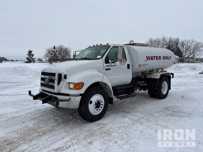 2006 Ford F-750 XL 4x2 Water Truck