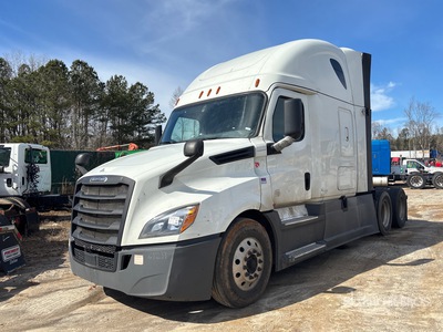 2019 Freightliner Cascadia 126 6x4 T/A Sleeper Truck Tractor