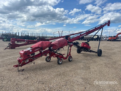 2014 Wheatheart 1041 10 in x 41 ft Storm Seed Treater Grain Auger