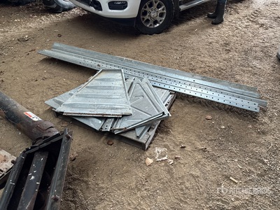 Quantity of Grain Bin Parts معدات تداول الحبوب المتنوعة