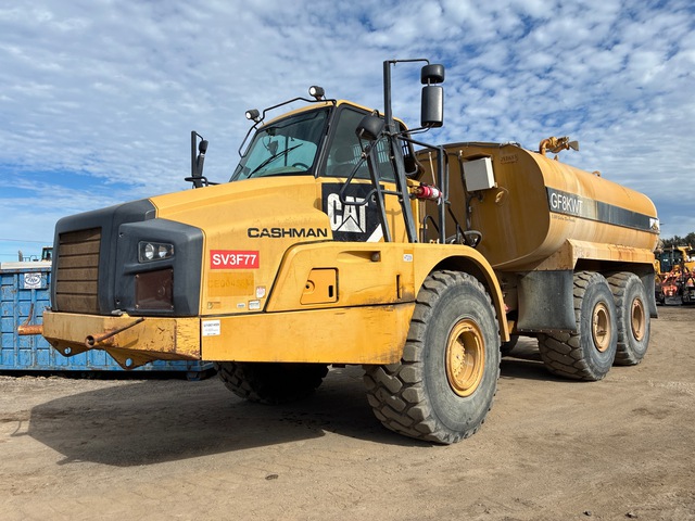 2012 Cat 740B 8000 gal 6x6 Articulated Water Truck 2012 Cat 740B 8000 gal 6x6 Articulated Water Truck