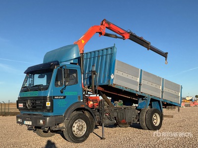 1990 Palfinger PK15500B 3820 kg Knuckle Boom on 2005 Mercedes-Benz 1820 4x2 Dump Truck with Crane