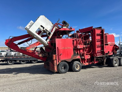 1990 Forest Pro HDFPP-23 T/A جهاز تقشير الخشب (Inoperable)